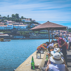 Reforço dos apoios ao setor do Turismo